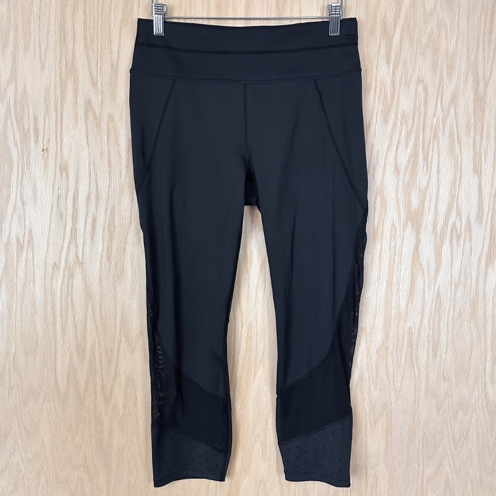 Athleta Laser Mesh Sonar Capri - Picture 4 of 12